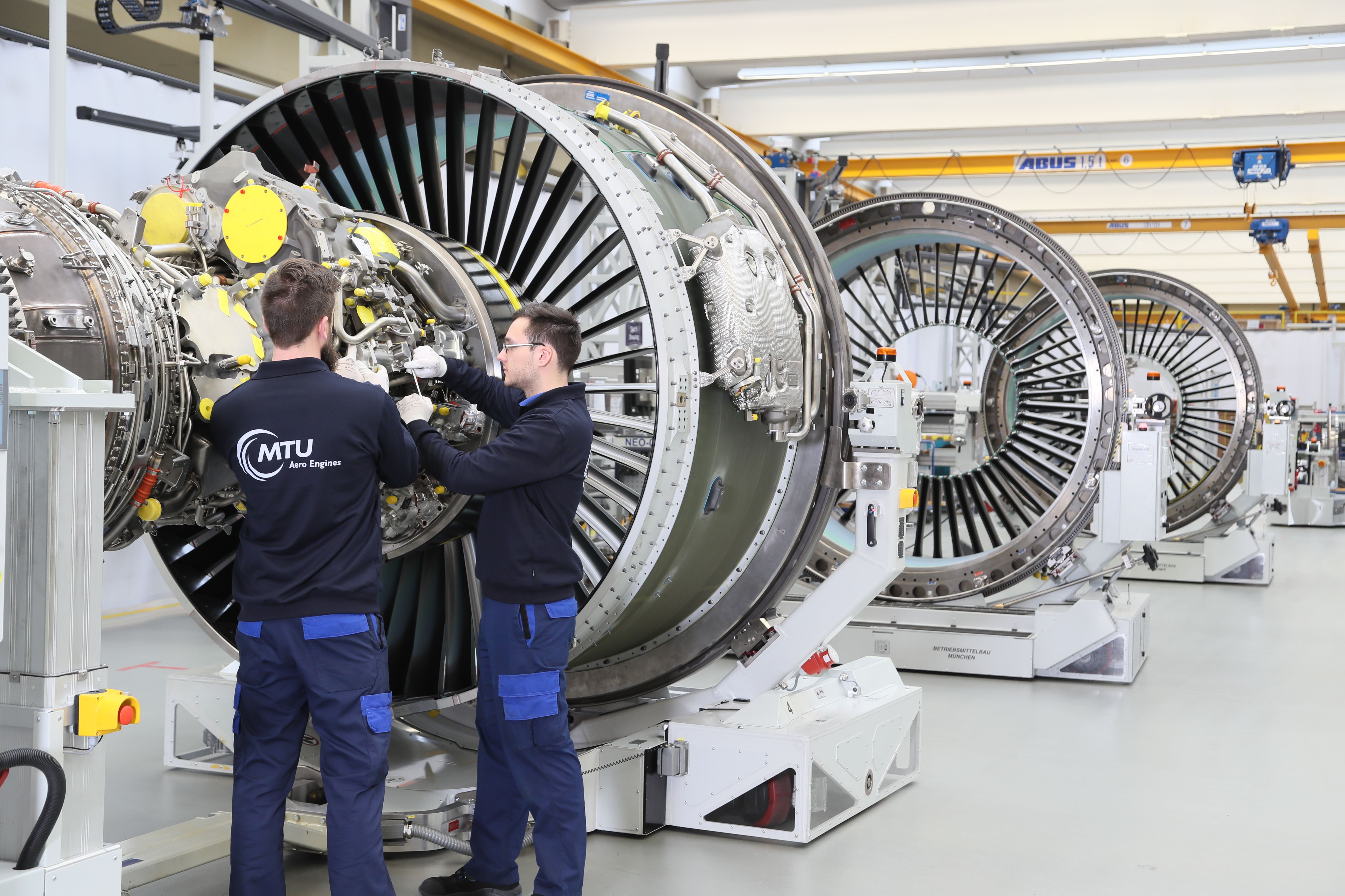 MTU Aero Engines develops and operates a unique engine assembly system